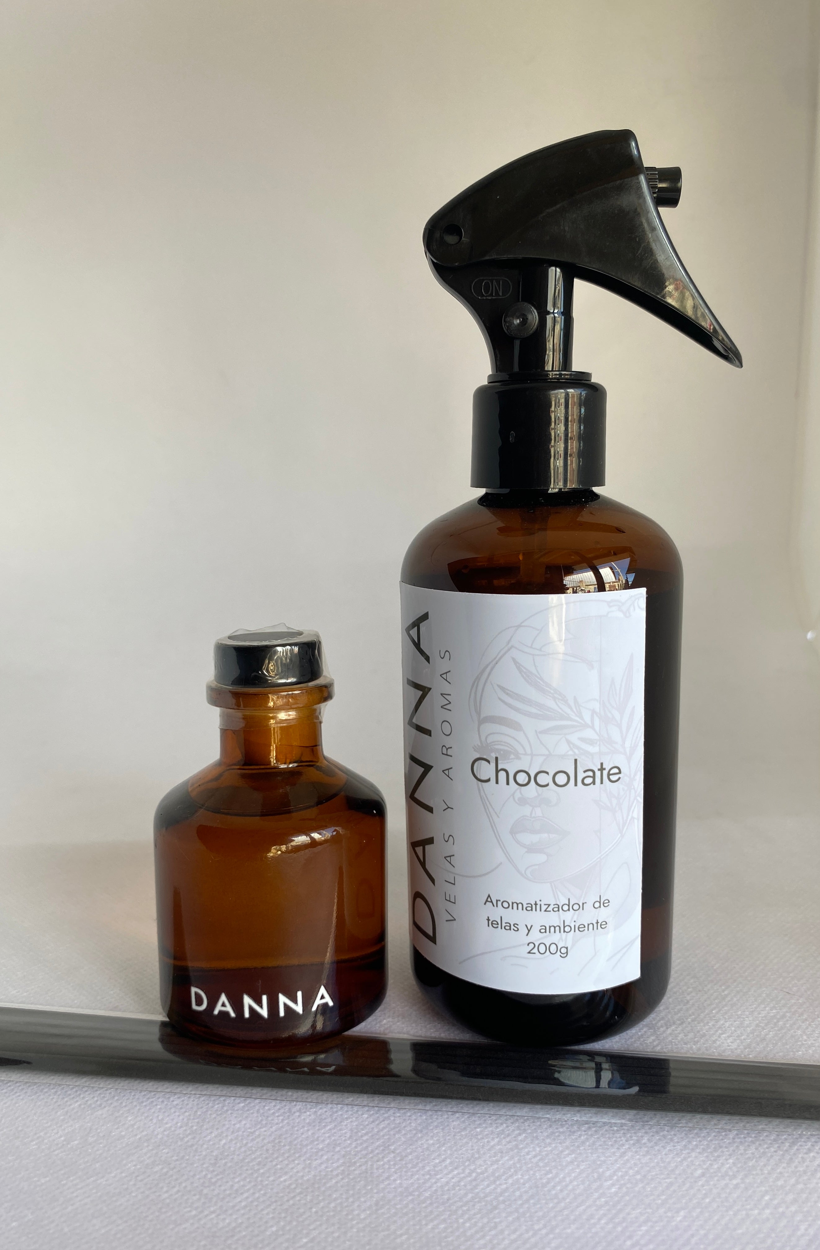 PACK DÚO HOME: AROMATIZADOR 200G + DIFUSOR DE VARILLAS